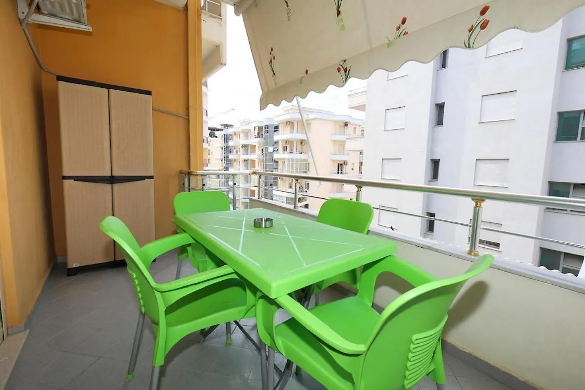 2 Bedroom Apartment, Vlorë 0*,  アルバニア
