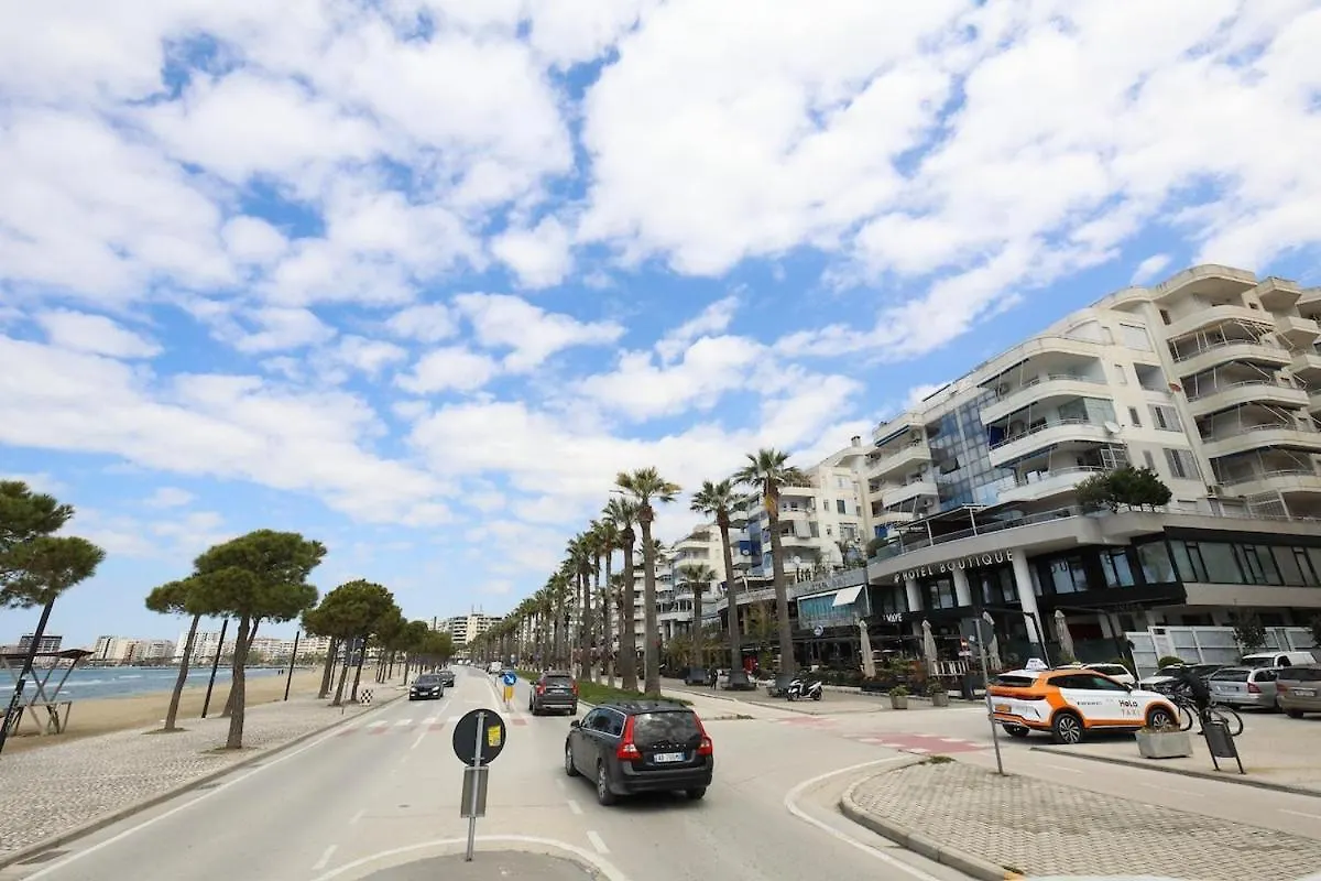 2 Bedroom Apartment, Vlorë アパート