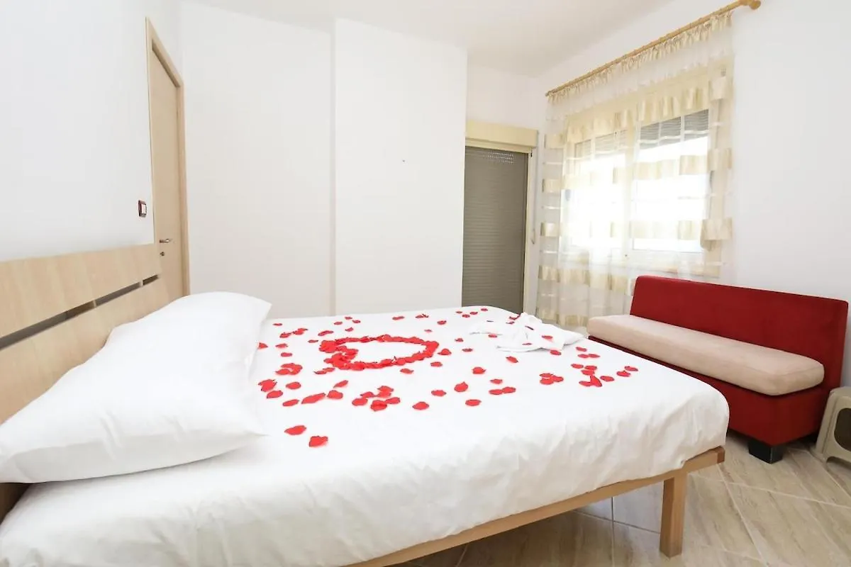 2 Bedroom Apartment, Vlorë 0*,  アルバニア